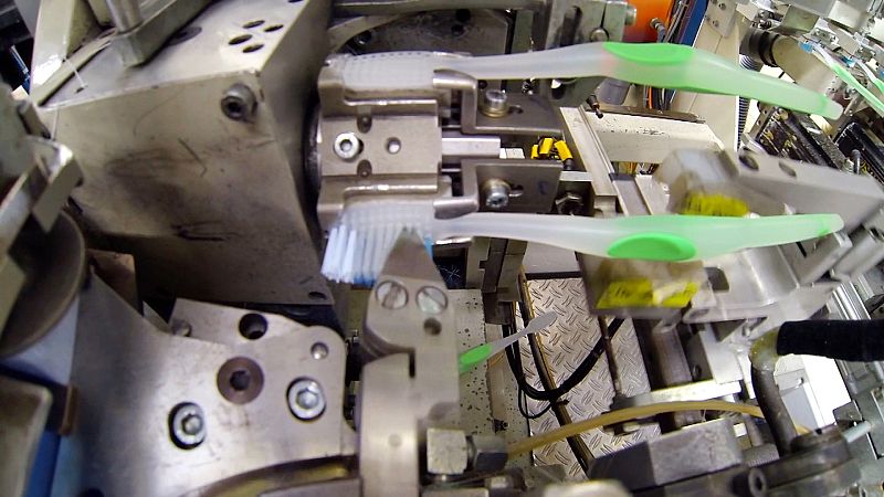 La fabricación del cepillo de dientes