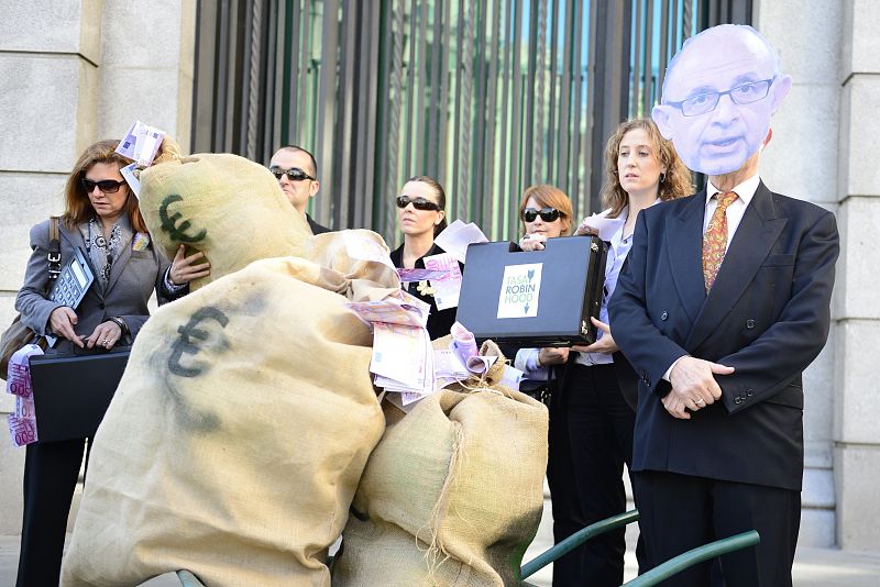 Es una plataforma formada por varias ONGs como Intermón Oxfam, Save the Children, Greenpeace y la Alianza Española contra la Pobreza