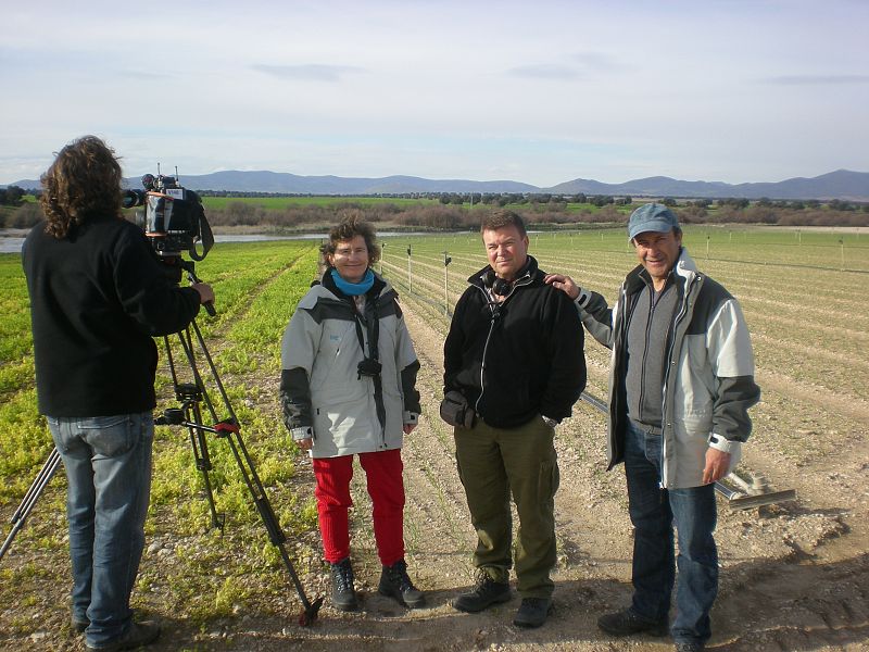 El equipo en uno de los ojos del Guadiana