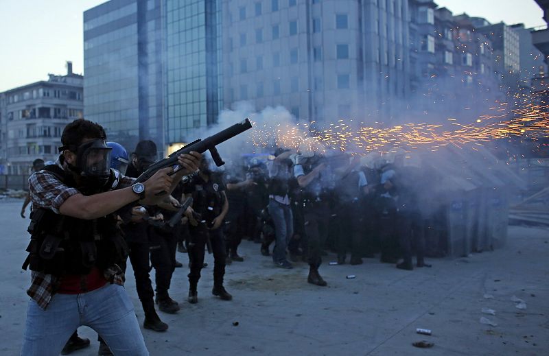 Desalojo de la plaza Taksim en Turquía