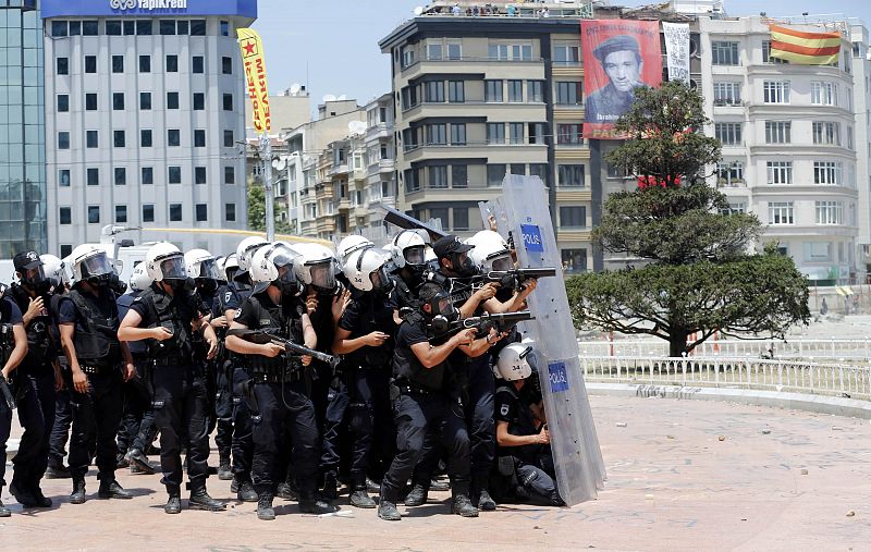 Protesta en la plaza turca Taksim