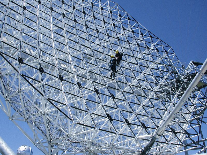 Detalle de los espejos de un telescopio de la sociedad Max Planck.