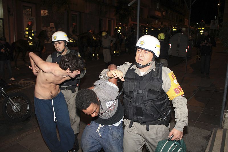 Detenciones en Porto Alegre