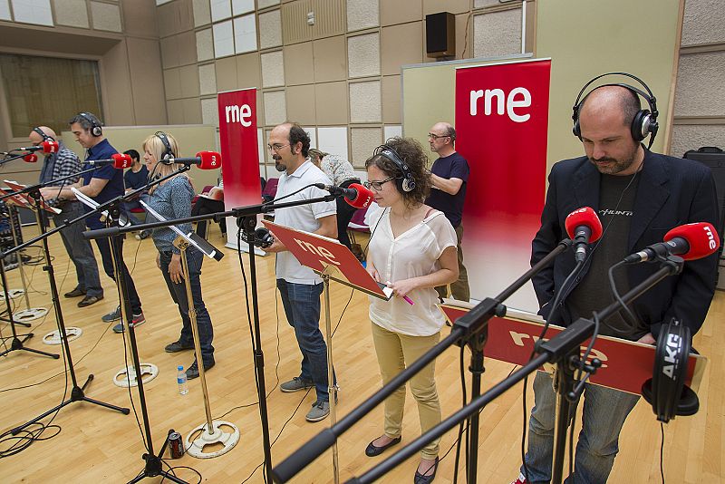 Un momento del ensayo de 'Un mundo feliz'