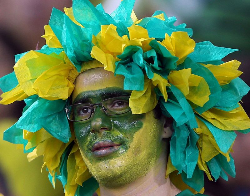 Un aficionado brasileño en el estadio de Maracaná.