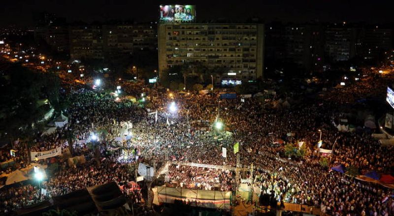 La plaza Tahrir sigue siendo el epicentro del descontento y de las masivas manifestaciones que piden la renuncia del presidente Morsi.