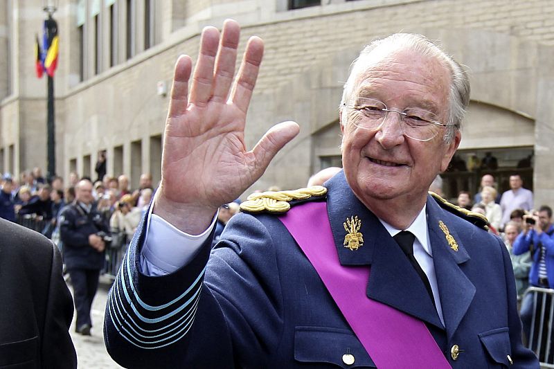 EL REY ALBERTO II DE BÉLGICA ABDICA EN SU HIJO, EL PRÍNCIPE FELIPE