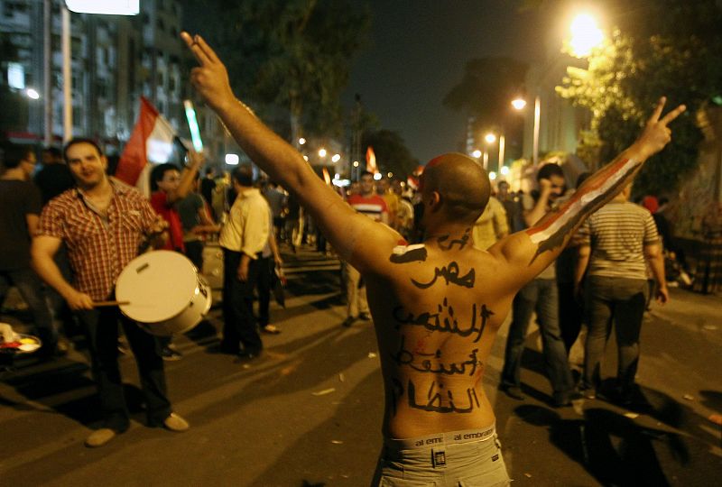 CELEBRACIONES EN EL CAIRO POR SALIDA DE MORSI