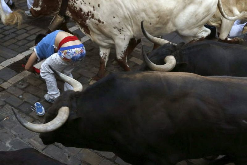 Un mozo en apuros, en la curva de Mercaderes, ante los toros de Victoriano del Río 