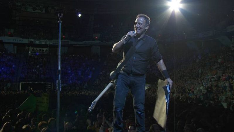  Fotografía de Bruce en un concierto de la gira I'm going down