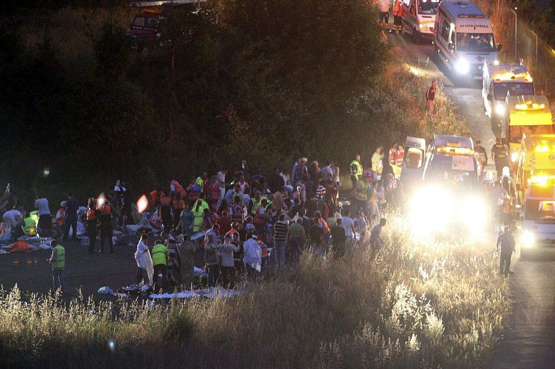 DESCARRILA CERCA DE SANTIAGO UN TREN ALVIA QUE CUBRÍA LA RUTA MADRID-FERROL
