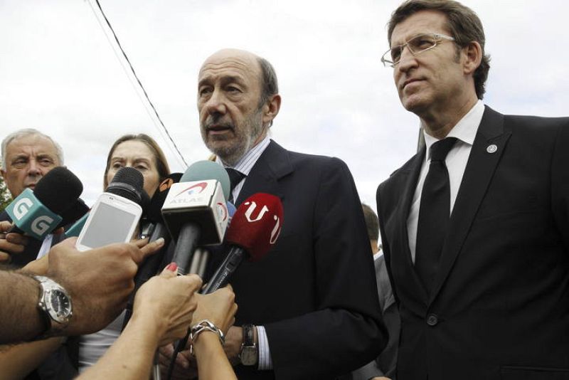 Rubalcaba ha  trasladado sus "mejores deseos a quienes están luchando por su vida en los hospitales" y ha reconocido la labor de los efectivos que han participado en las tareas de rescate y en la atención a heridos. 