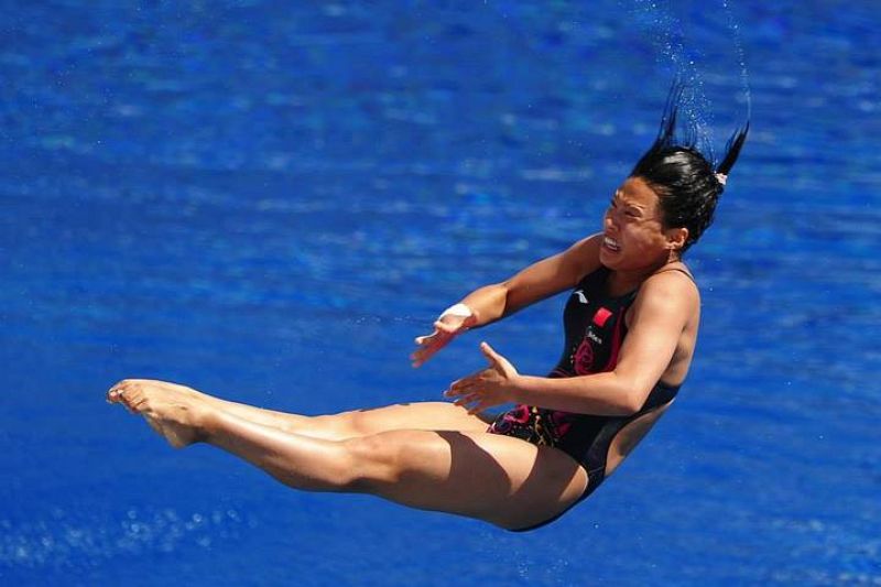  Wang Han de China, compite en trampolín de 3 metros en los Campeonatos del Mundo.