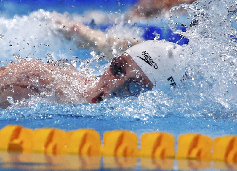 La nadadora estadounidense Missy Franklin compite en 200 metros estilo libre.