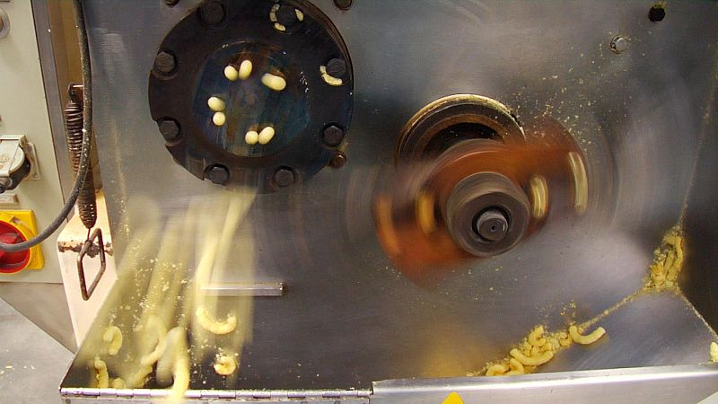 La elaboración de gusanitos