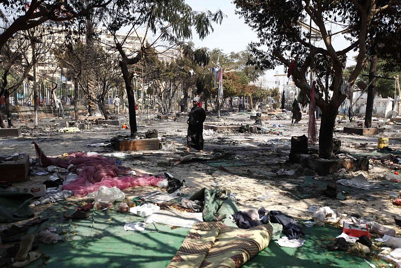 El campamento en el que se ha producido un mayor número de víctimas se encuentra muy cerca de la plaza de Rabaá al Arauiya.