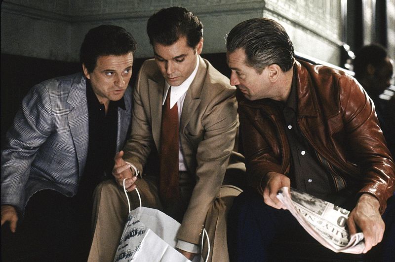 En la década de los noventa retoma su papel de chico malo del cine americano con el film de Scorcese Goodfellas