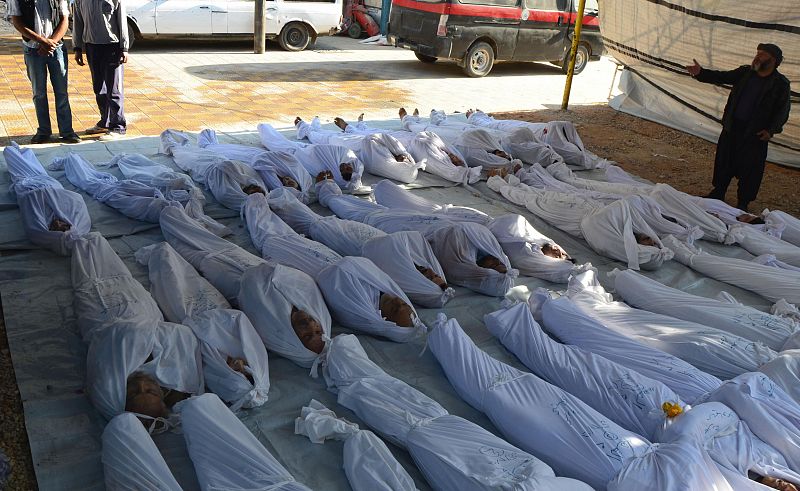 El Observatorio Sirio de Derechos Humanos asegura que al menos 650 personas han muerto en una ataque con gas cerca de Damasco. El régimen niega que haya existido el ataque.