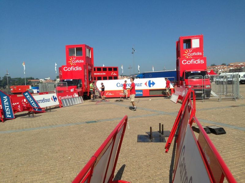 Preparativos para la vuelta a España en sanxenxo. Fotografía de John Didier Amariles Villafañe