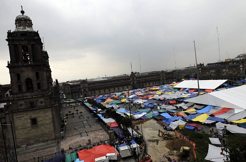 Los profesores han ocupado toda la emblemática plaza mexicana