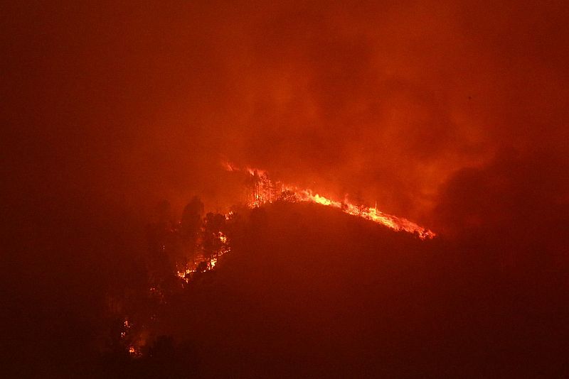 Incendio en el municipio de Ponte Caldelas, Pontevedra, este miércoles