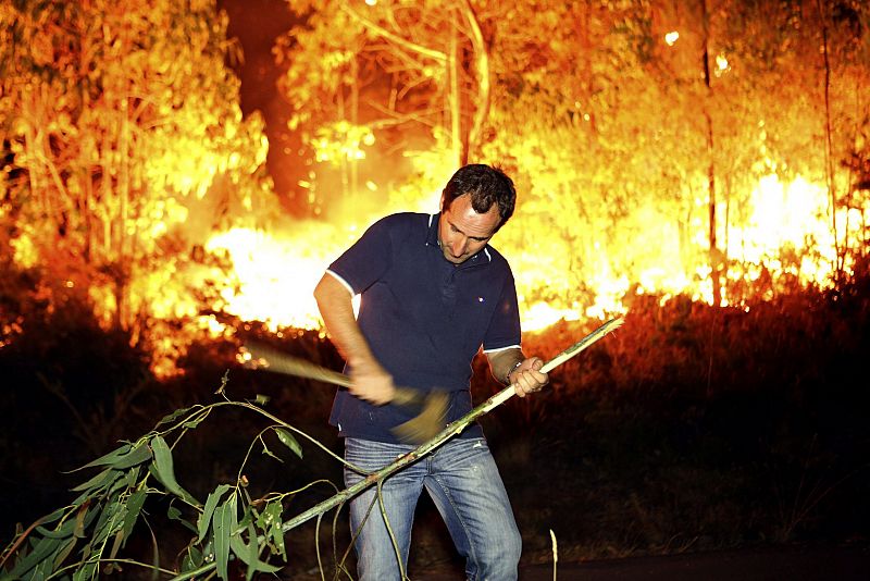 Incendio en el municipio de Ponte Caldelas, Pontevedra, este miércoles