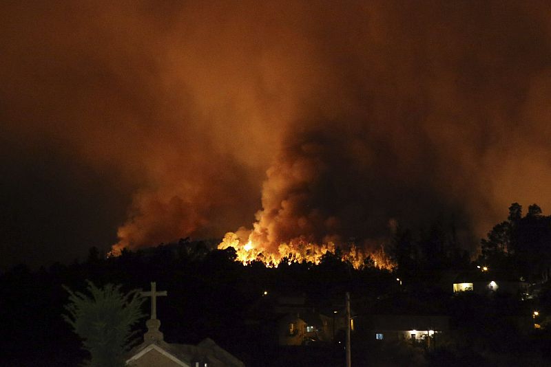 Incendio en el municipio de Ponte Caldelas, Pontevedra, este miércoles