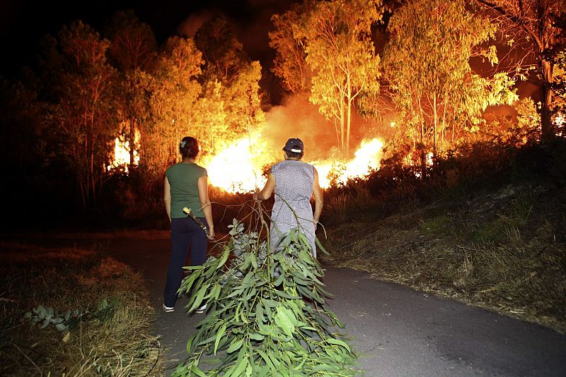 Incendio en el municipio de Ponte Caldelas, Pontevedra, este miércoles