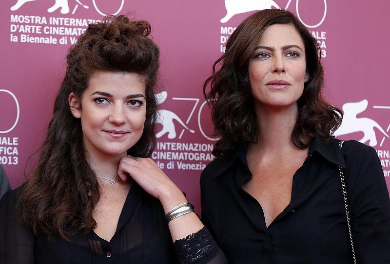 Actress Garrel and Mouglalis pose during a photocall for the movie "La Jalousie", directed by Philippe Garrel, during a photocall for the movie "La Jalousie" during the 70th Venice Film Festival