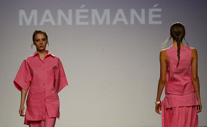 DESFILE MANÉMANÉ