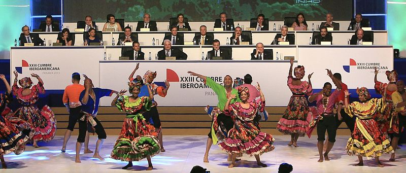 COMIENZA LA CUMBRE IBEROAMERICANA DE LA RENOVACIÓN CON NOTABLES AUSENCIAS