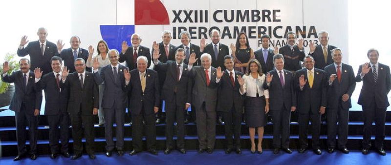 FOTO DE FAMILIA ASISTENTES A LA XXIII CUMBRE IBEROAMERICANA