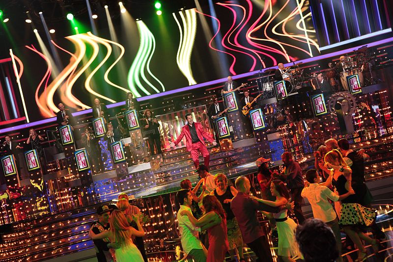 Conocemos a los 14 concursantes el programa y a los 'bailongos'