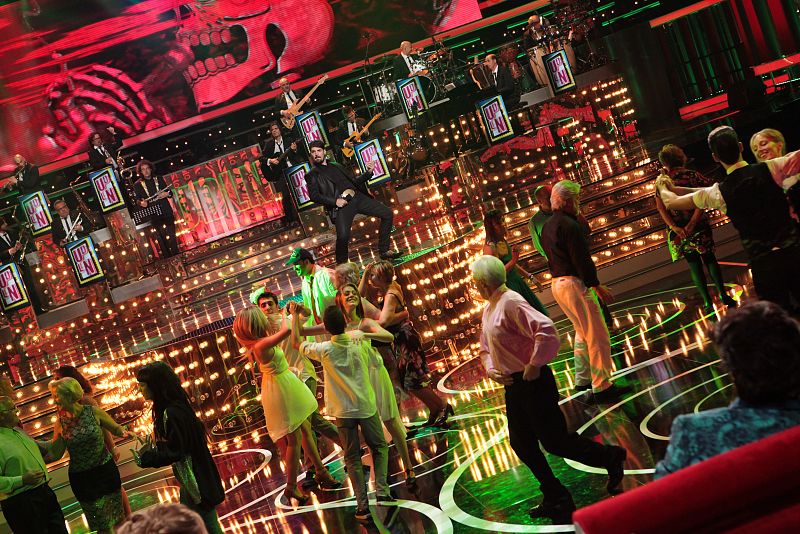 Conocemos a los 14 concursantes el programa y a los 'bailongos'