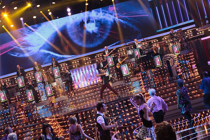 Conocemos a los 14 concursantes el programa y a los 'bailongos'