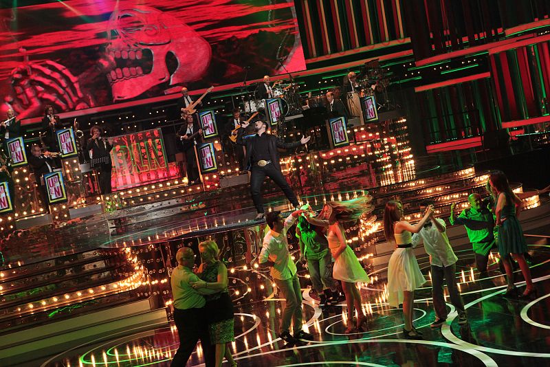 Conocemos a los 14 concursantes el programa y a los 'bailongos'