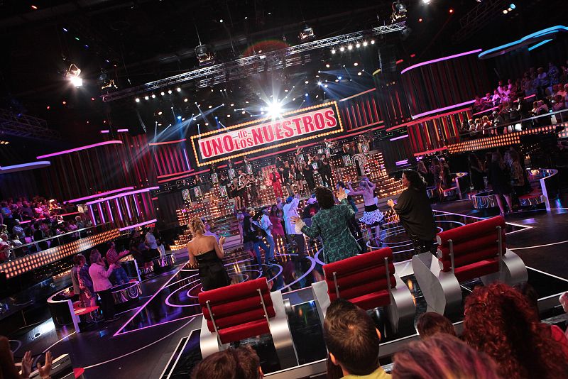 Conocemos a los 14 concursantes el programa y a los 'bailongos'