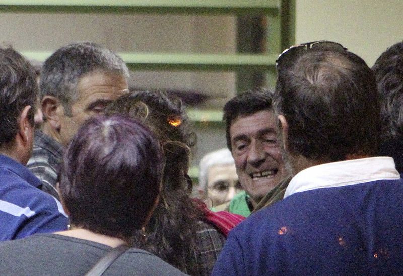 El etarra Jokin Mirena sale de la cárcel de Zuera, en Zaragoza