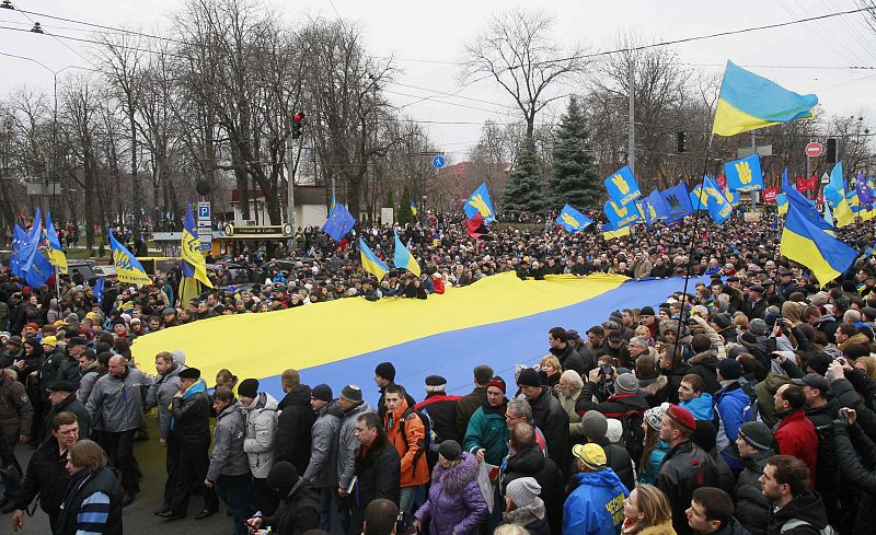 People supporting EU integration hold a rally in Kiev
