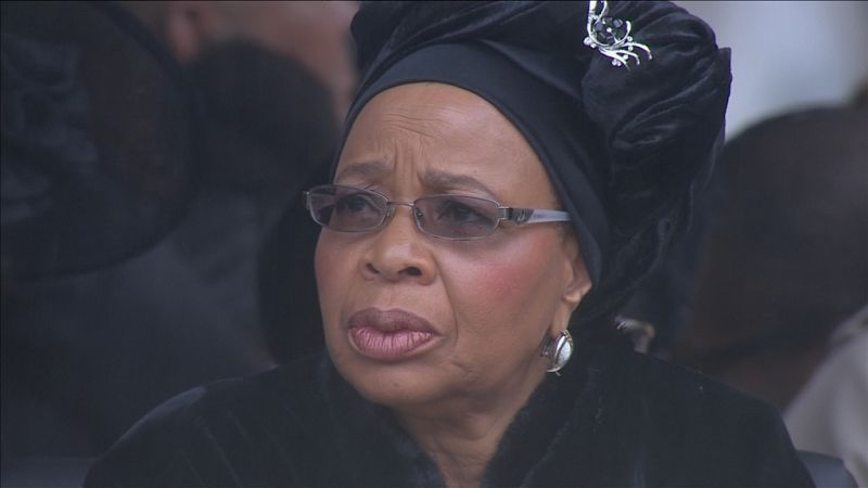 Graca Machel, la viuda de Nelson Mandela, en el funeral de su marido