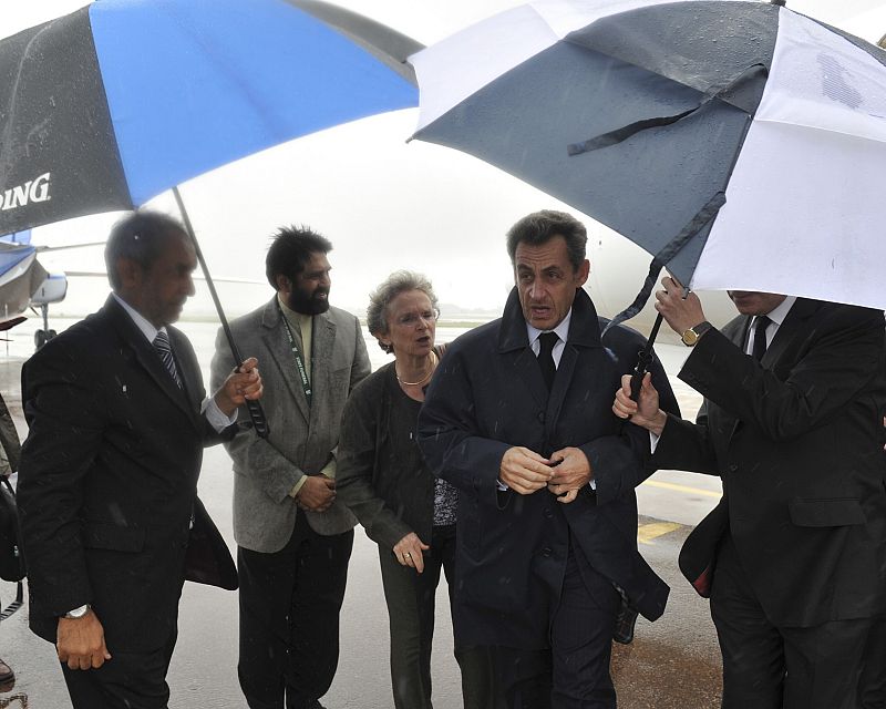 El expresidente francés Nicolas Sarkozy asiste al funeral de estado de Nelson Mandela