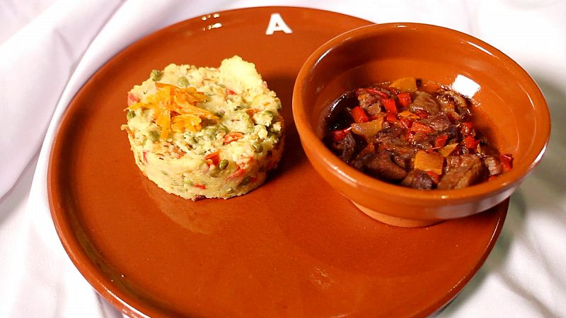 MasterChef Junior - Tortilla de patata y chorizo con cebolla y guiso de pavo con alcachofas y champiñones