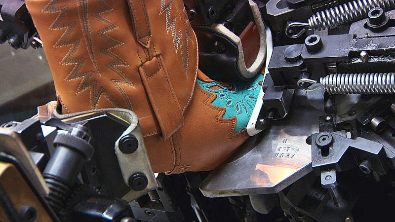 ¿Cómo se hace un par de botas?