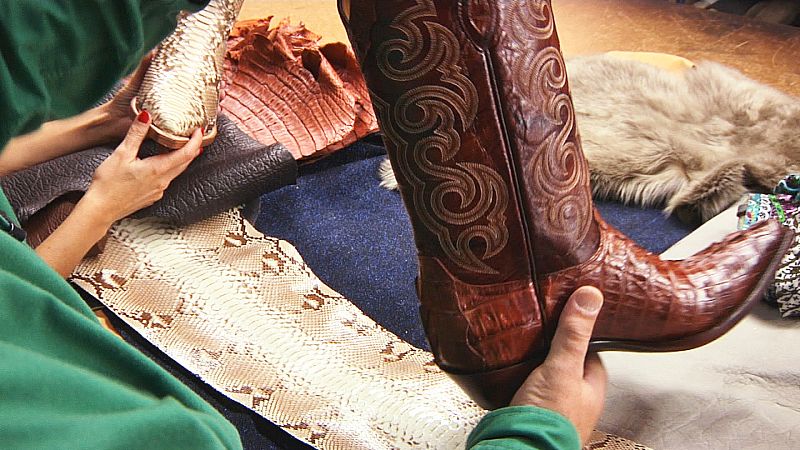 ¿Cómo se hace un par de botas?