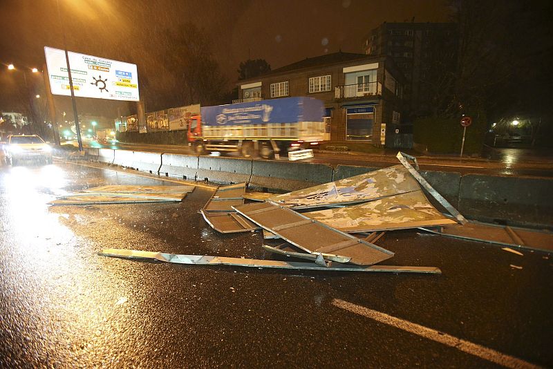 MÁS DE 300 INCIDENCIAS POR EL TEMPORAL EN GALICIA LA PASADA NOCHE