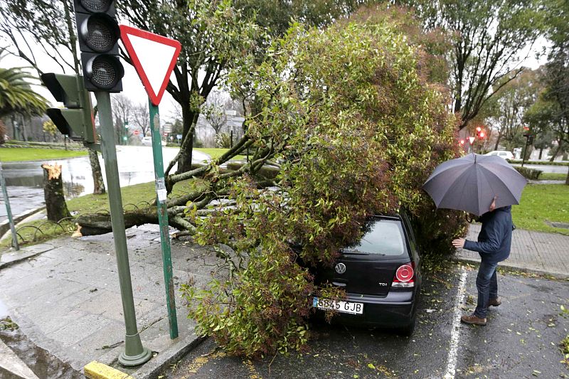 TEMPORAL DE VIENTO Y LLUVIA EN GALICIA