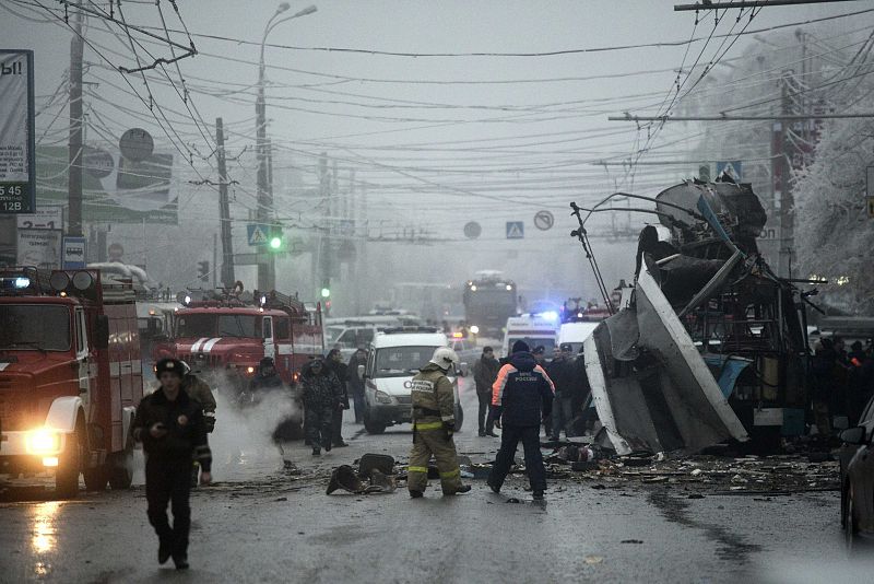 La bomba que ha estallado en un trolebús del transporte público de Volgogrado tenía una potencia equivalente a cuatro kilogramos de trilita.