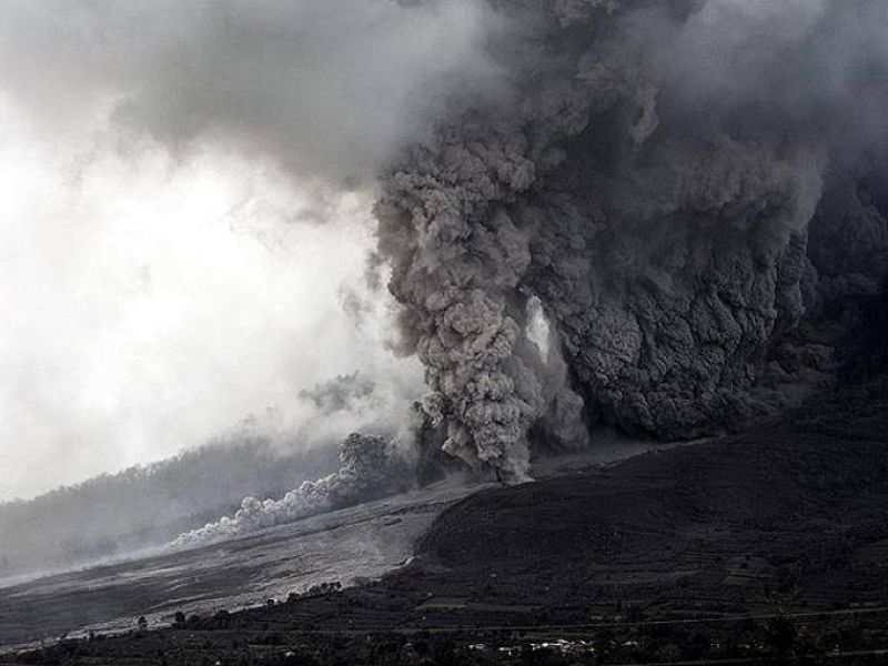 Los expertos han detectado hasta 14 erupciones solo desde el pasado martes 