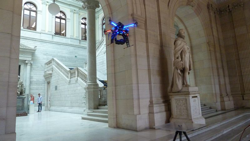 En plena grabación del octocopter