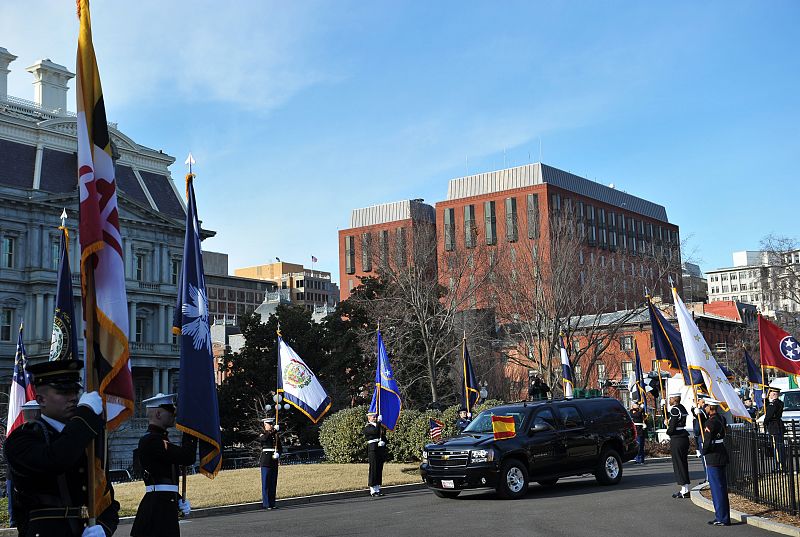 Imagen del coche con el que Rajoy se ha dirigido a la Casa Blanca en su visita de trabajo a Washington.